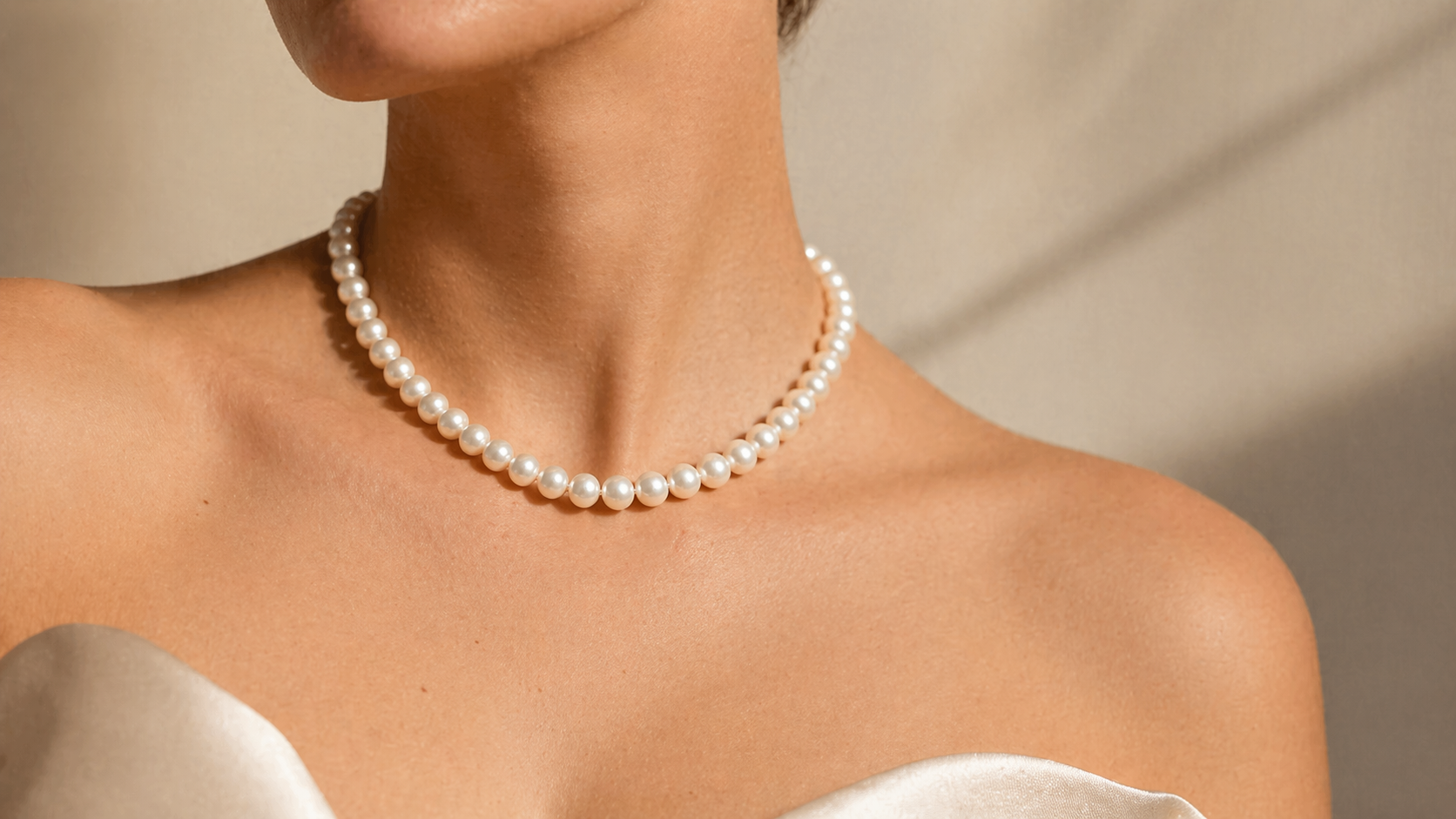 Oversized Pearl Earrings Are Back for 2026
