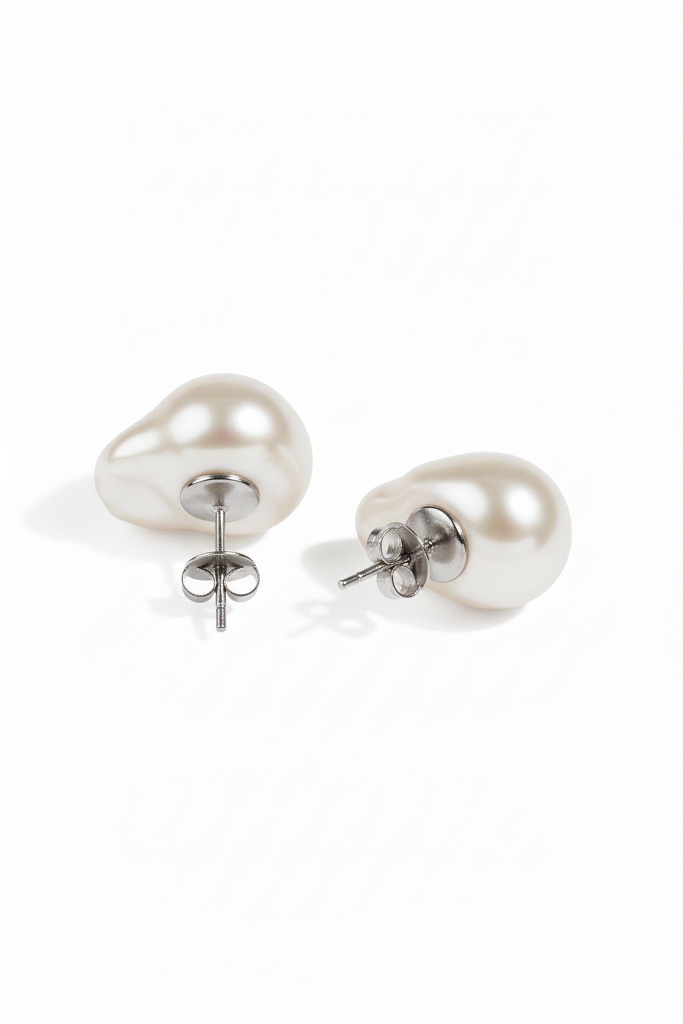 Fresh Water Baroque Pearl Studs - detail
